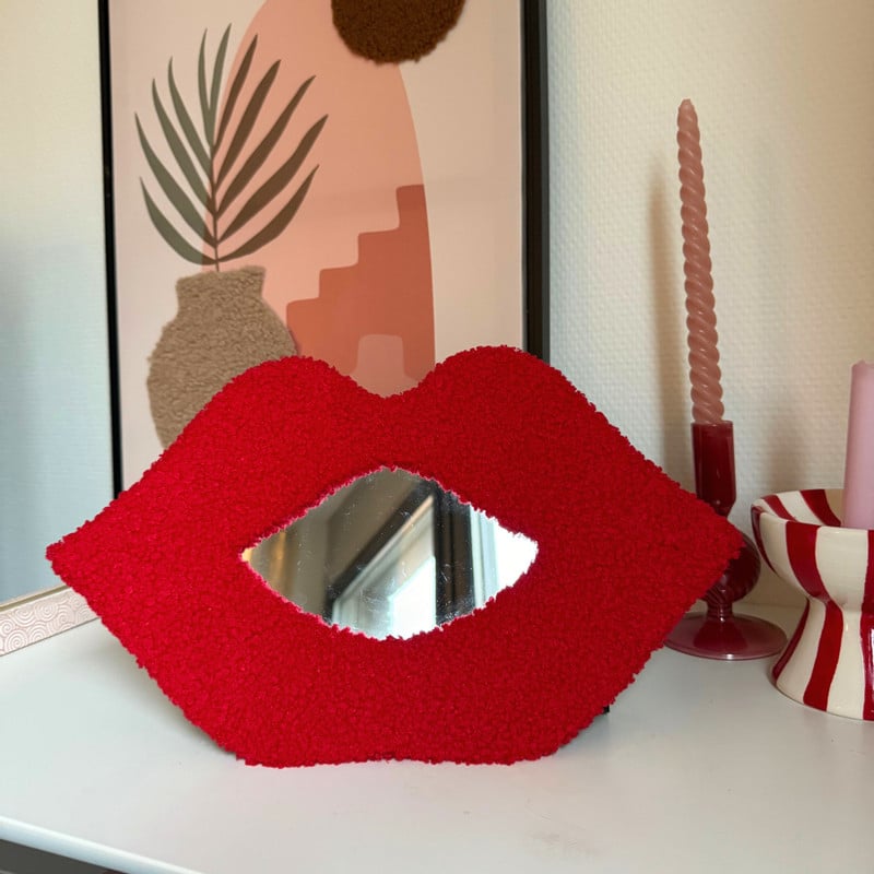 Spiegel lips - rood - 35x20 cm